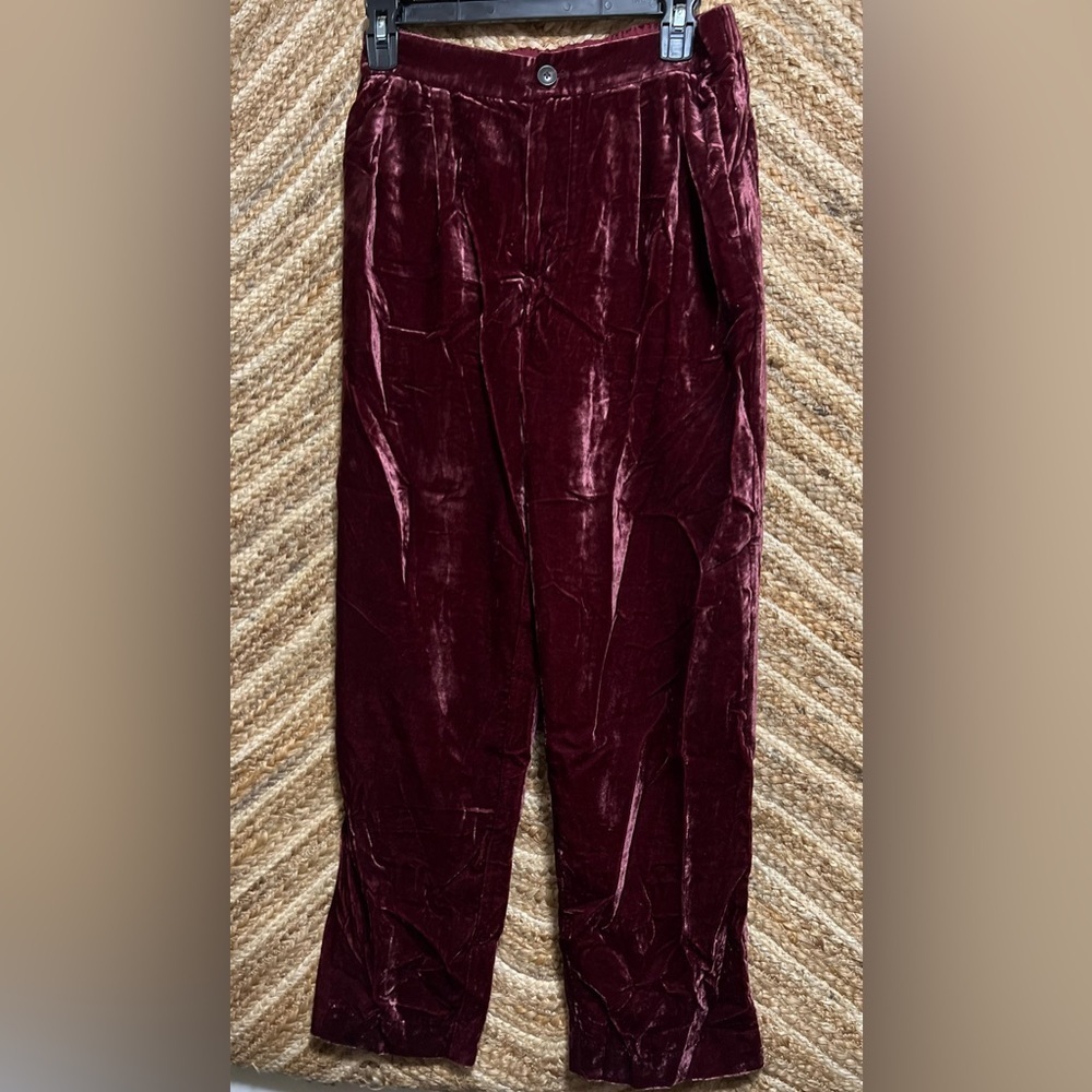Madewell Women's Maroon Velvet Tapered Pleat PullOn Pants,SZ S,Great Condition